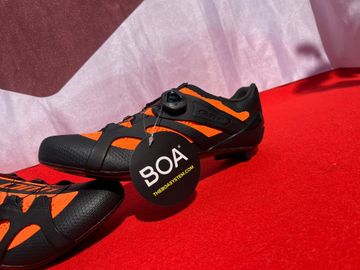 Dmt SCARPE KR2 BLACK/ORANGE Cycling Shoes de segunda mano