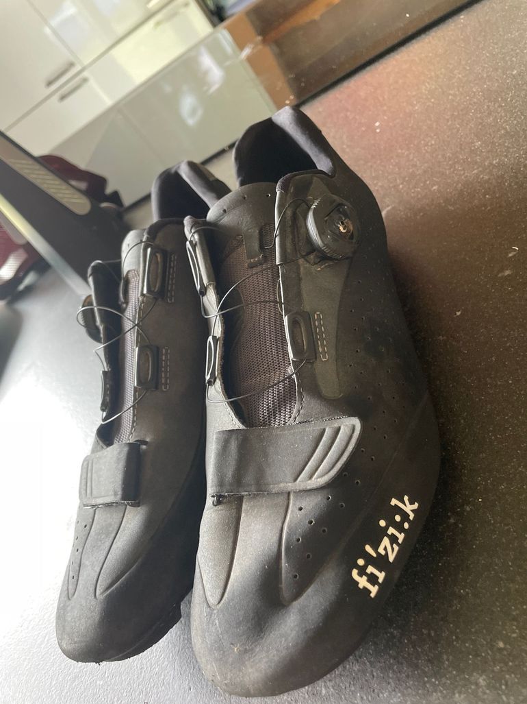 Used Fizik r5 2021 bike — image 2 of 2