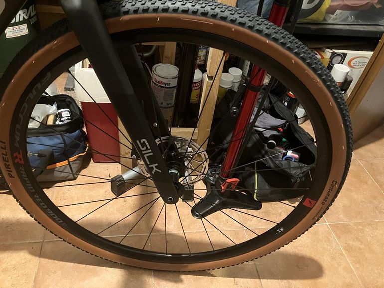 Used Fulcrum Rapid Red 900 2024 bike — image 1 of 6