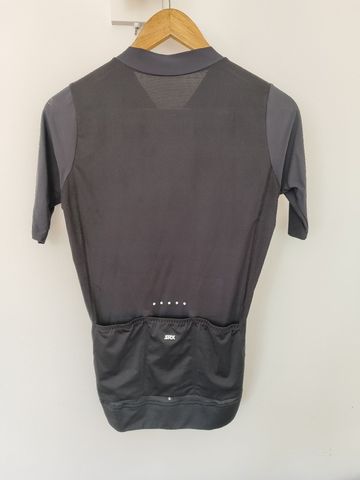 Brugt Siroko Srx Pro Hightech jersey - S 2025 bike — billede 5 af 6