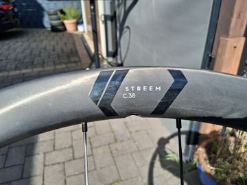 Brugt Newmen Streem Climb 28" Carbon 2025 bike — billede 3 af 3