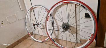 Gebrauchtes Dt Swiss R1800 2010 Wheels