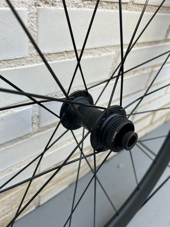 Used Bontrager Aeolus Elite 50 TLT 2025 bike — image 6 of 7