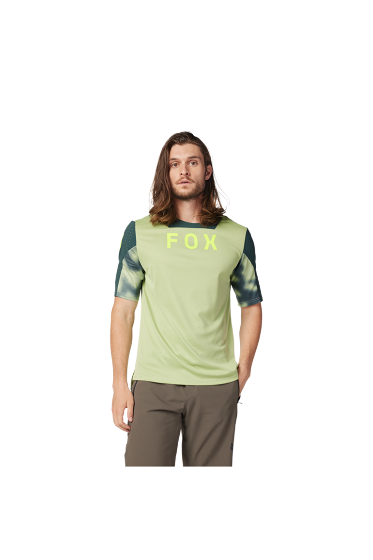 Used Fox Maglia  Defend SS Jersey Taunt Verde 2025 bike — image 3 of 4