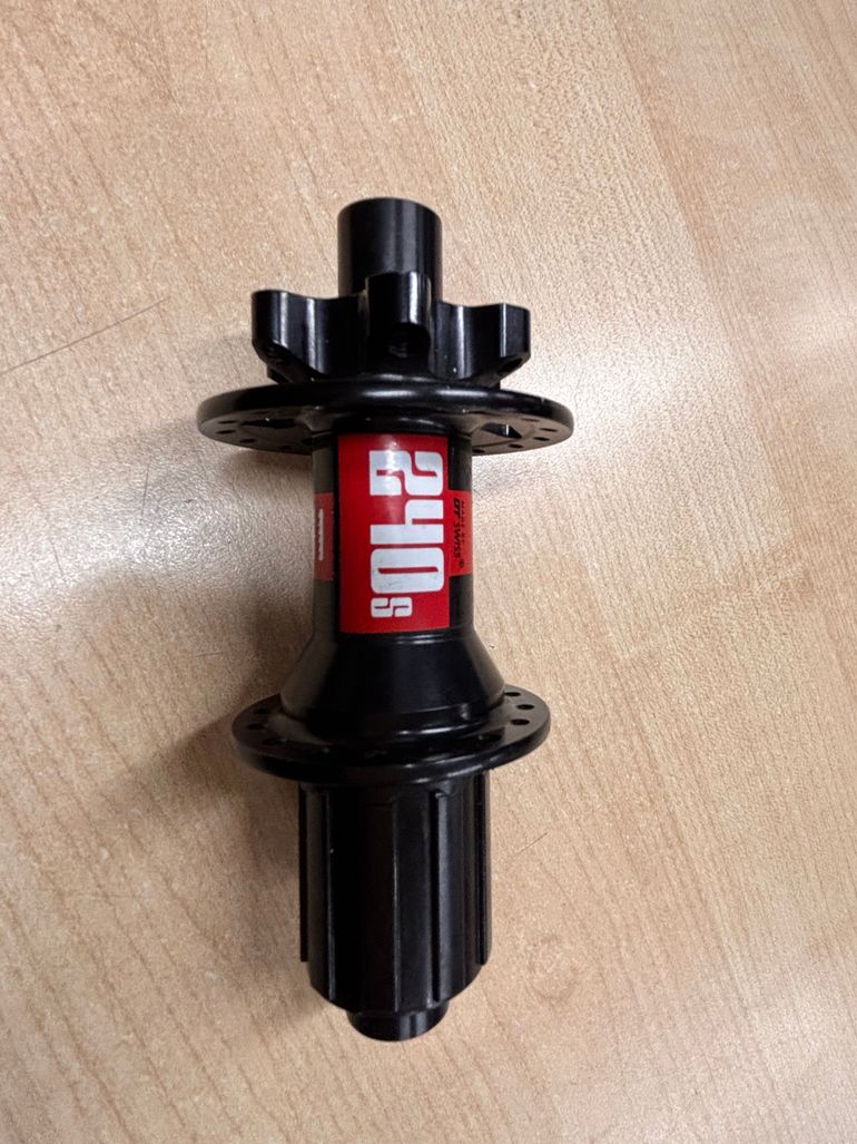 Used Dt Swiss 240S 2022 bike — image 1 of 2