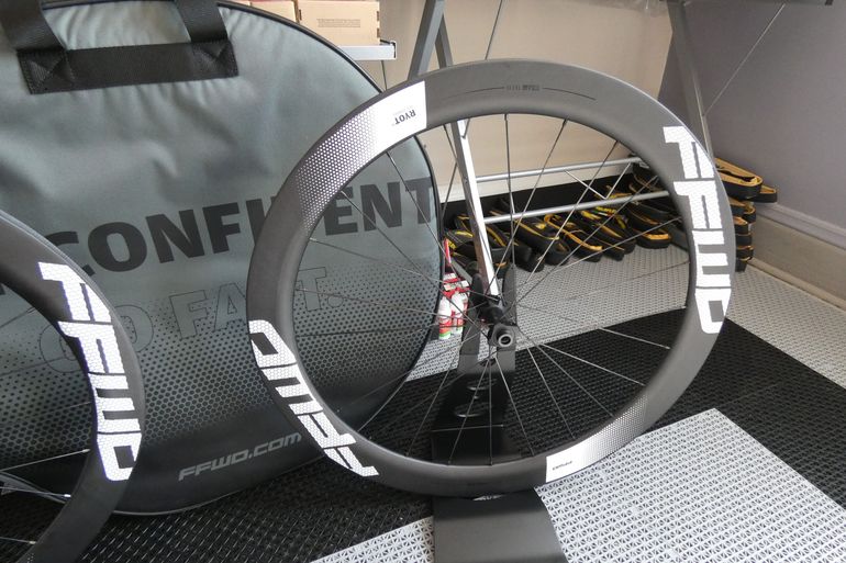 Used Ffwd Ryot 55 Team Tech Tubular Disc bike — image 2 of 21