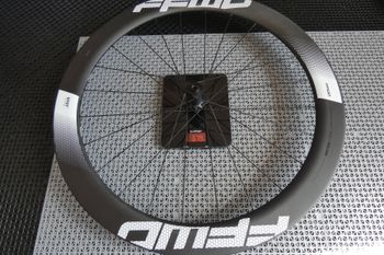 Used Ffwd Ryot 55 Team Tech Tubular Disc bike — image 20 of 21