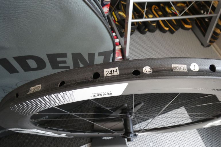 Used Ffwd Ryot 55 Team Tech Tubular Disc bike — image 10 of 21