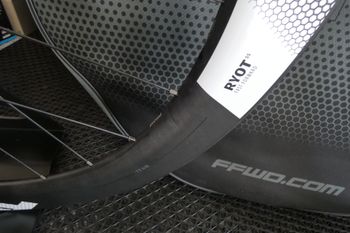 Used Ffwd Ryot 55 Team Tech Tubular Disc bike — image 5 of 21