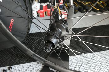 Used Ffwd F6R Tubular Rim Brake bike — image 7 of 15