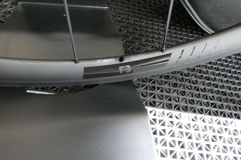 Used Ffwd F3R Tubular Rim Brake bike — image 3 of 15