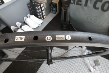 Used Ffwd F3R Tubular Rim Brake bike — image 9 of 15