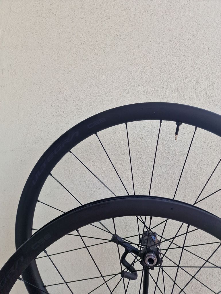 Used Shimano Ultegra C36 2022 bike — image 7 of 8