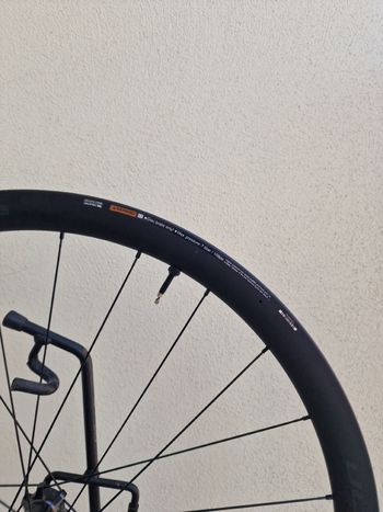 Used Shimano Ultegra C36 2022 bike — image 8 of 8