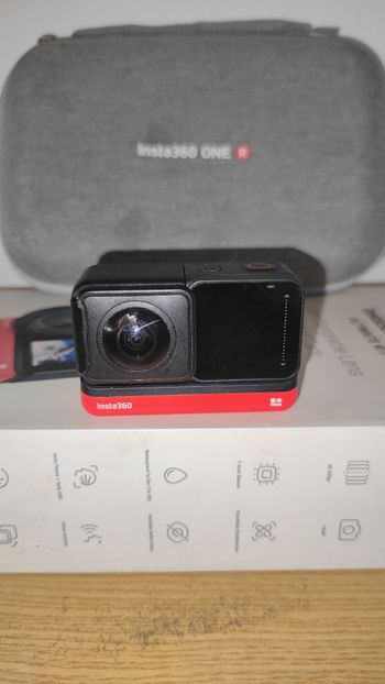 Used insta 360 2021 bike — image 4 of 7