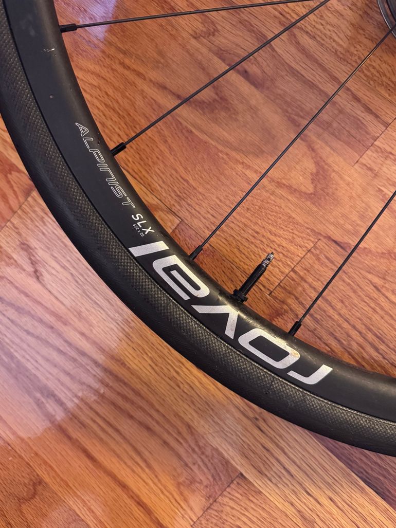 Used Roval Alpinist SLX Disc 2023 bike — image 1 of 7