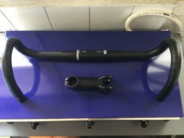 Bontrager elite vr-c + Attacco manubrio Elite 2021 Cockpit d'occasion