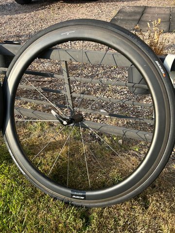 Brugt Scope S4 carbone 45mm 2024 bike — billede 2 af 3