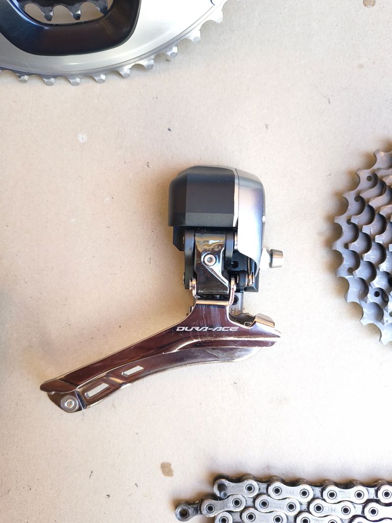 Front Derailleur Dura Ace 9070 Di2 Rear Derailleur Shimano Dura