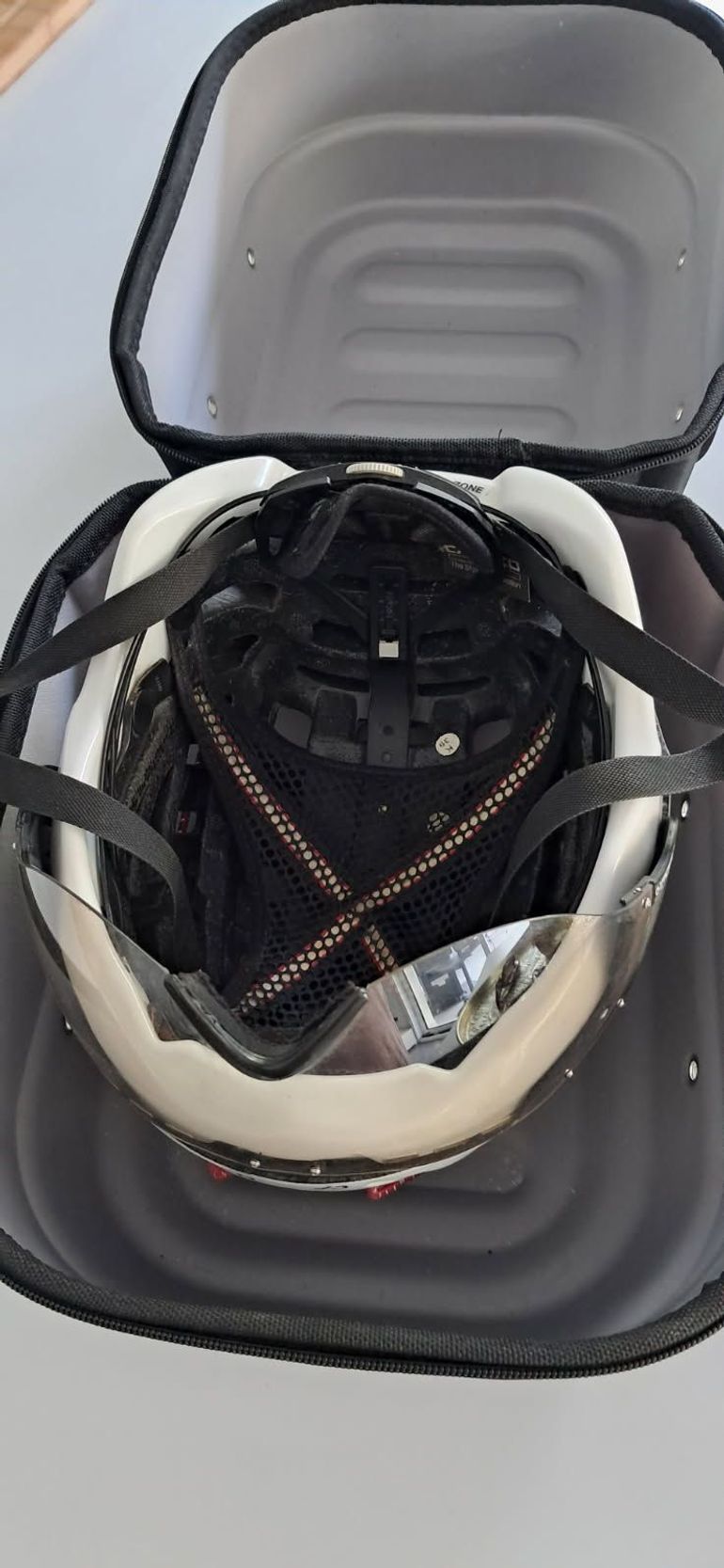 Casco SPEEDairo 2022 bike d'occasion — image 2 sur 2