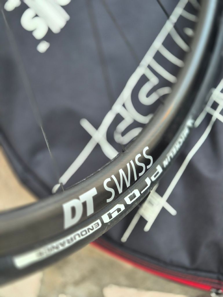 【未使用】DTSWISS PRC1100 DICUT MonChasseral DT Swiss PRC 1100 Dicut Mon Chasseral wheelset review