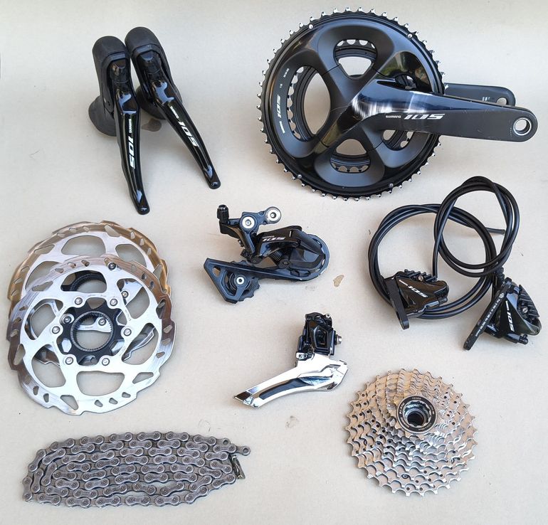 Shimano 105 R7020 11s Hydraulic Disc 2021 - Main Image