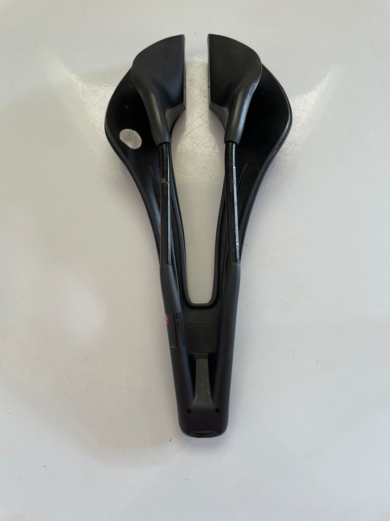 Used Selle Italia sp-01 bike — image 2 of 3