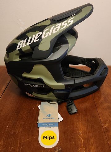 Used Bluegrass Vanguard Core Edition MIPS 2025 bike — image 4 of 6