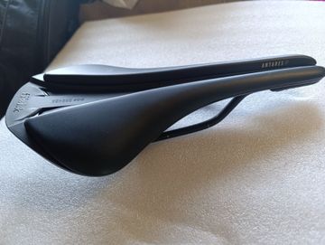 Fizik antares 2025 Saddles & Seatposts usato