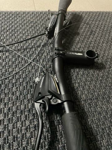 Tweedehands Shimano manubrio 2024 bike — afbeelding 2 van 5
