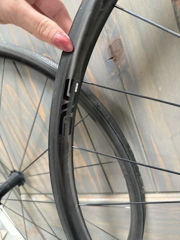 Used Enve SES 2.2 wheelset Wheels