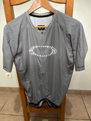 Used oakley Core fit XL 2022 Cycling Clothing