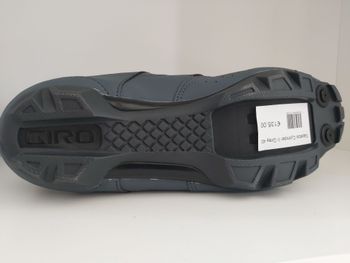 Used Giro Cylinder II 2025 bike — image 2 of 2
