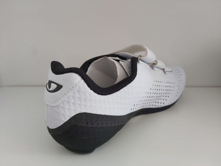 Used Giro Stylos 2025 bike — image 3 of 5