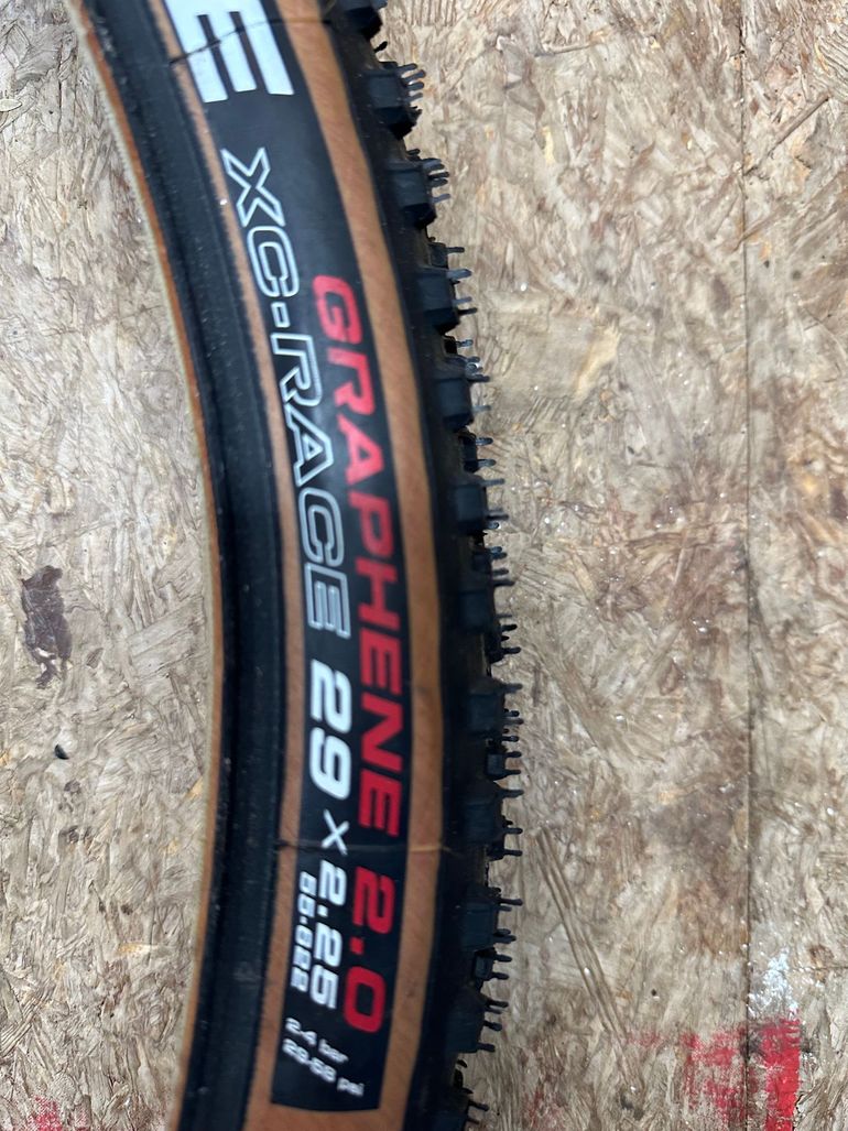 Used Vittoria Peyote XC-Race Graphene 2024 bike — image 2 of 3