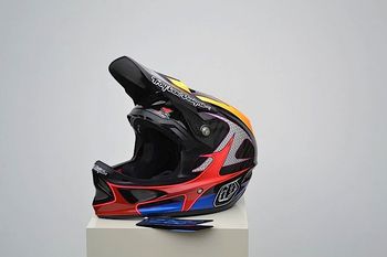 Used Troy Lee Designs D3 GWIN REPLICA carbon fiber BLACK size M Cycling Accessories