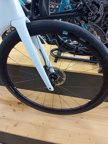 Gebrauchtes Newmen Évolution SL R.35 2024 Wheels