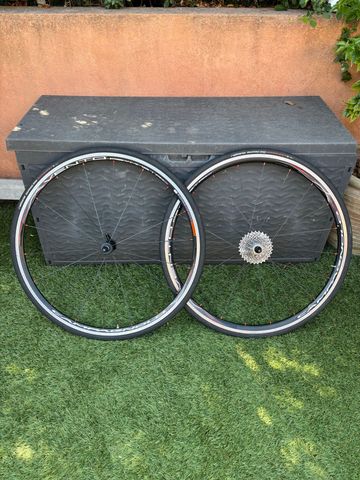 Campagnolo vento asymetric bike usato — immagine 1 di 3