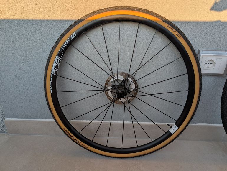 Used Dt Swiss C1800 Spline 2022 bike — image 2 of 8