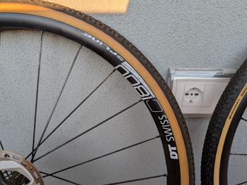 Used Dt Swiss C1800 Spline 2022 bike — image 4 of 8
