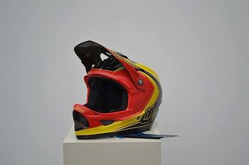 Troy Lee Designs, D3 MIRAGE carbon fiber RED/YELLOW size XL