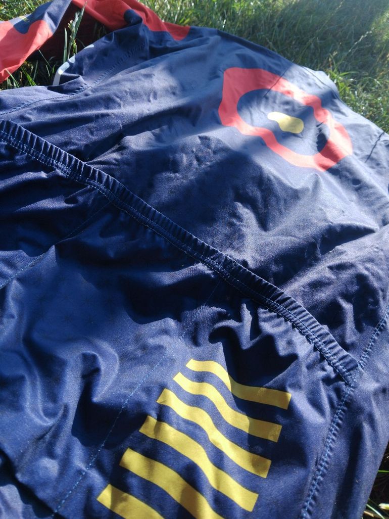 Used Rapha Team Wiggins Rain Jacket 2016 bike — image 5 of 8