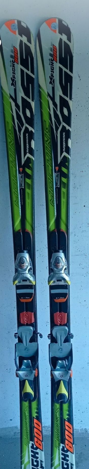 Rossignol Skis Rossignol Hero Master M19 Titanal 179cm + Fixations