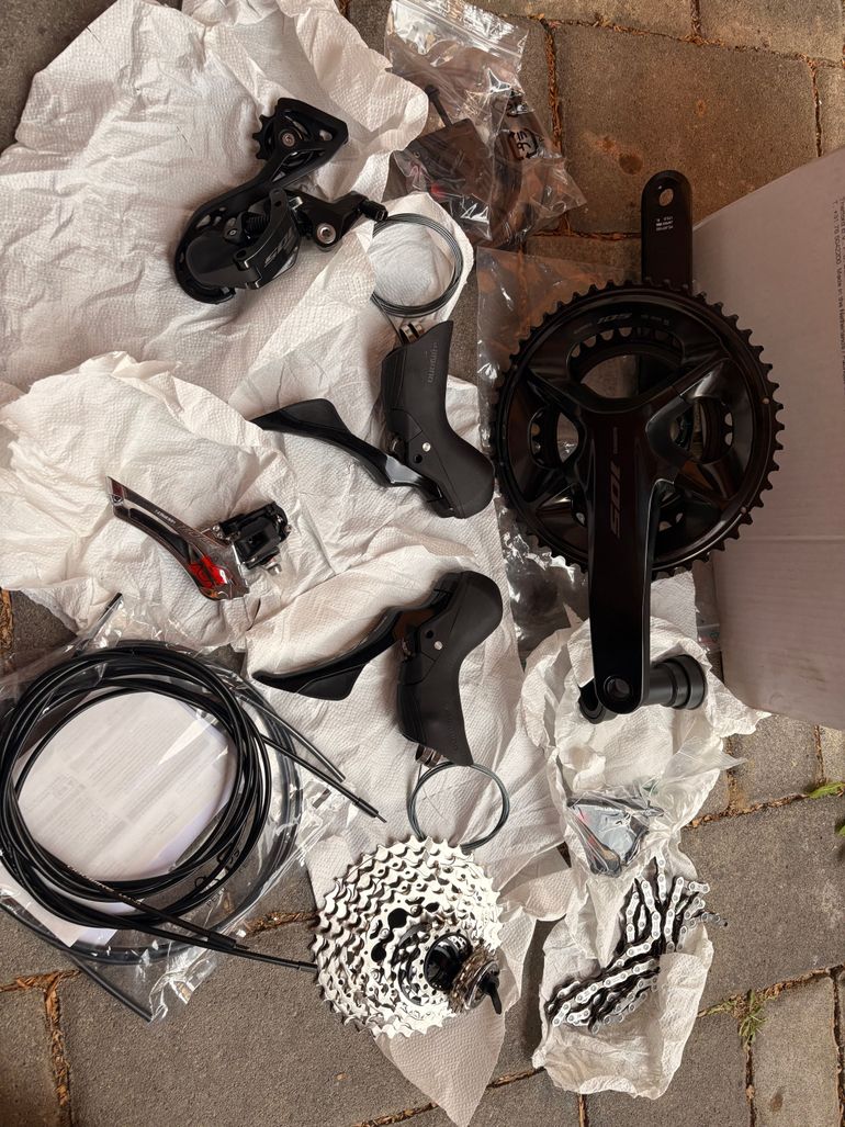 Used Shimano SHIMANO 105 R7100 12S 50/34 2025 bike — image 1 of 4
