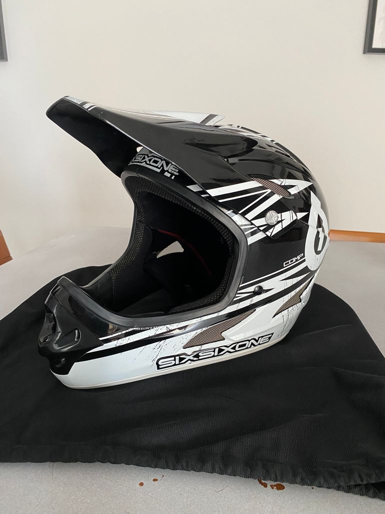 Used SixSixOne Shift Comp bike — image 6 of 6