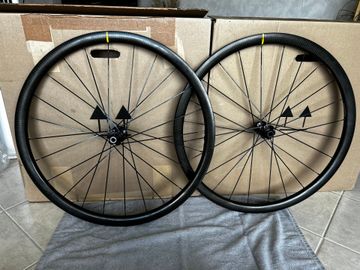 Used Mavic Sl 32 2023 bike — image 3 of 4