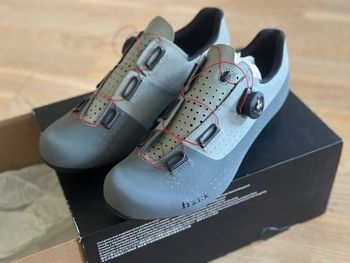 Used Fizik TEMPO OVERCURVE R4 Cycling Shoes