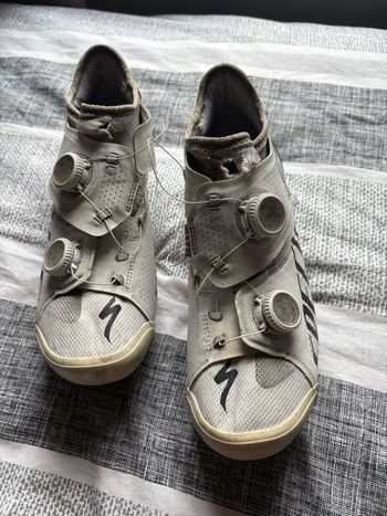Used Specialized ares 2022 Cycling Shoes