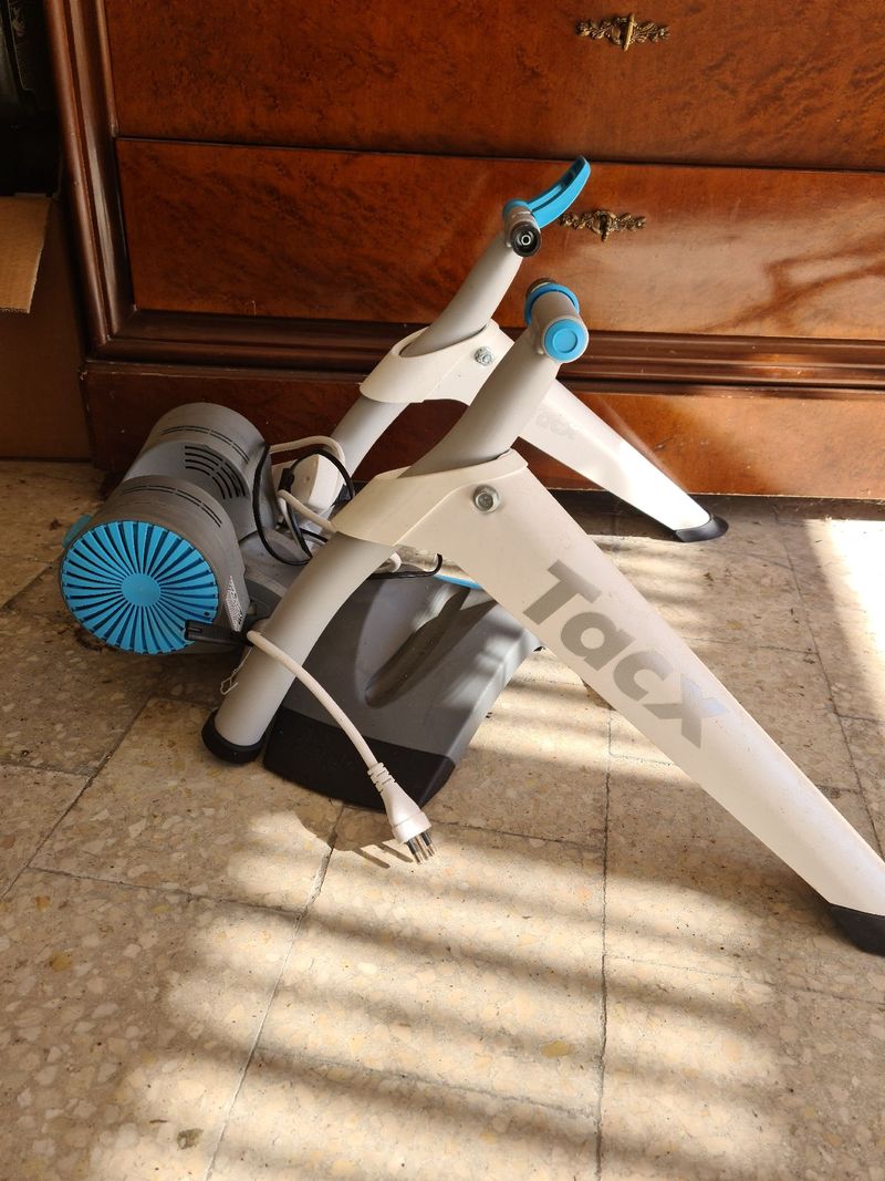 Garmin Tacx vortex 2020 bike d'occasion — image 2 sur 3