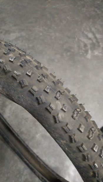 Used Continental Moutain King Protection 2023 bike — image 4 of 5